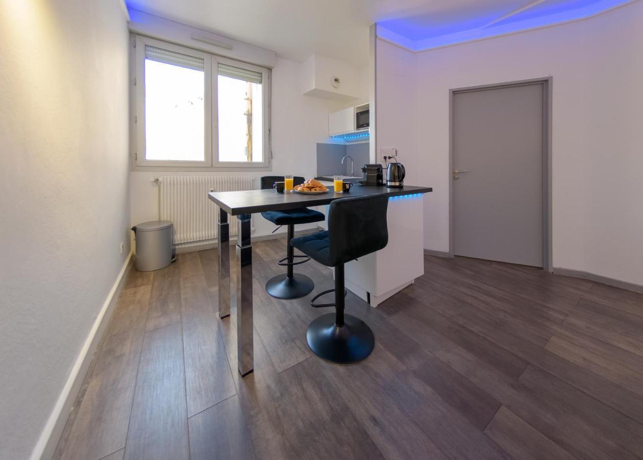 Appart'Hotel De La Gare - Cocooning Montbéliard Kültér fotó